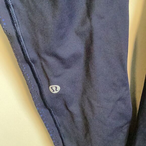Lululemon Navy Blue Leggings 6 - Picture 6 of 7